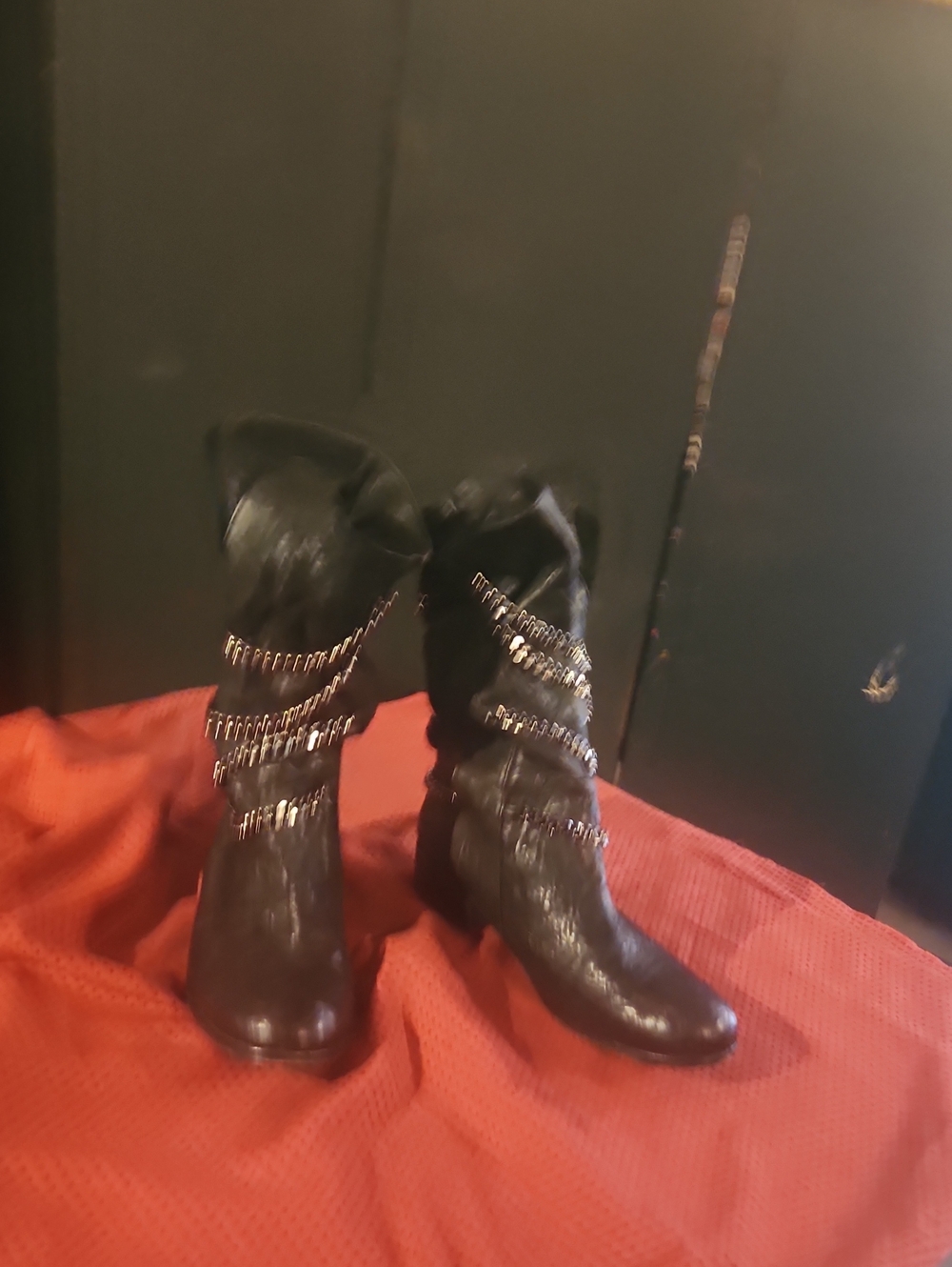 Thomas Wilde Black Leather Boots With Chains |  Women's